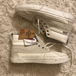 New Vans High Top All Weather MTE White Sneakers Women’s Size 8